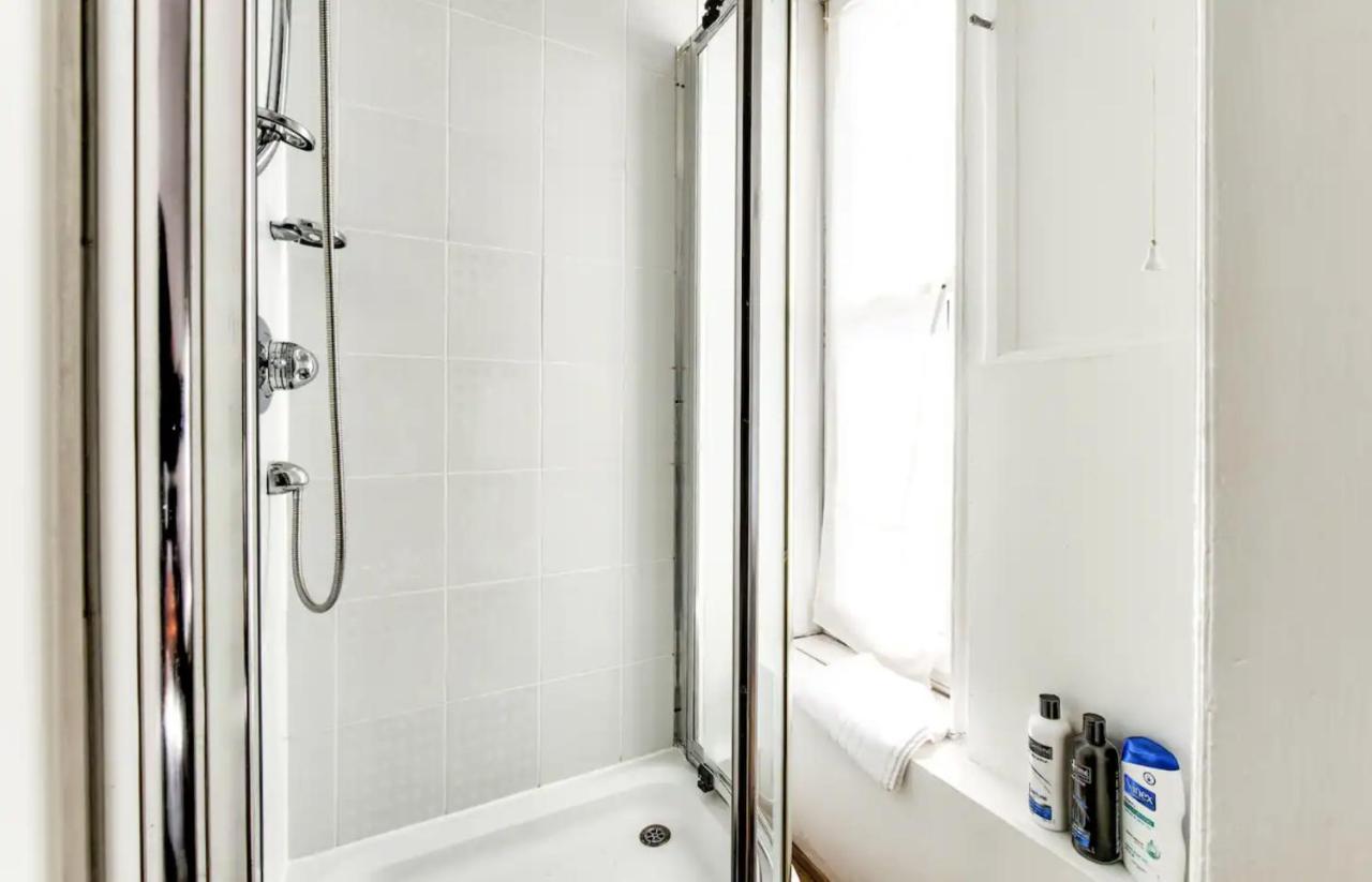 Entire Period Flat By City Centre Edinburg Exteriör bild