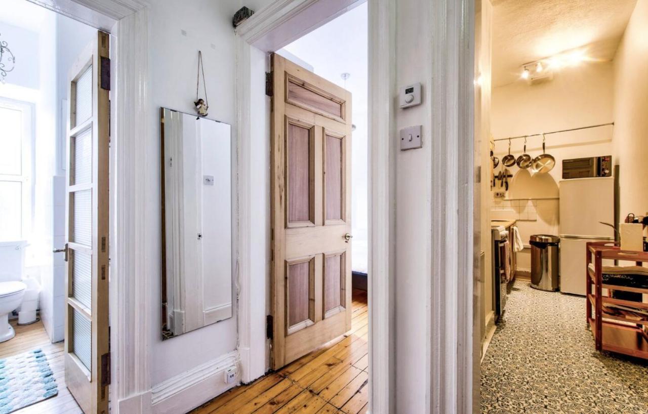 Entire Period Flat By City Centre Edinburg Exteriör bild